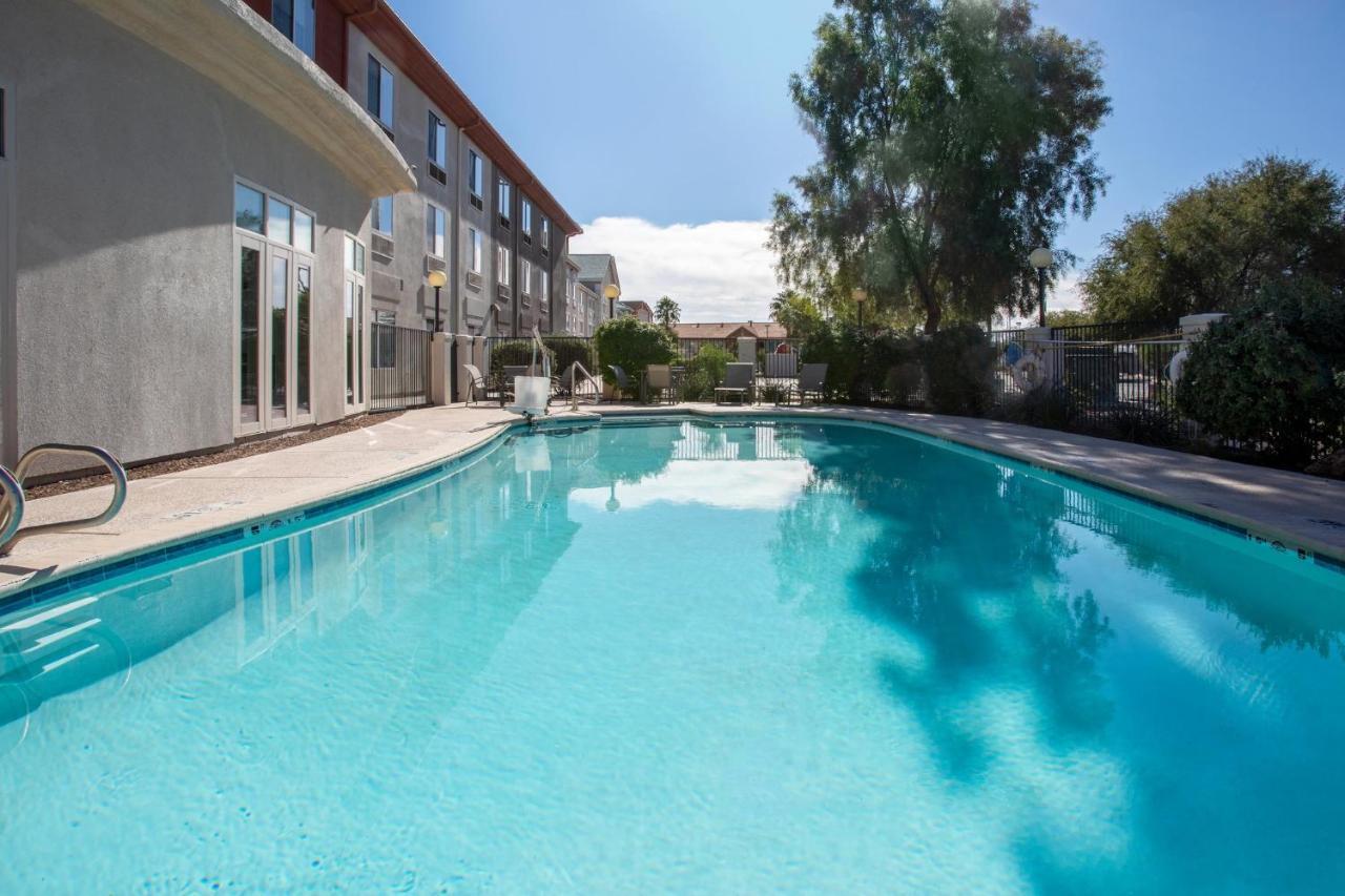 Holiday Inn Express & Suites Tucson By Ihg Eksteriør billede